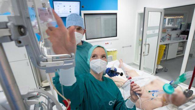 
Пирола и гонконгский грипп: новые угрозы здоровью в России                