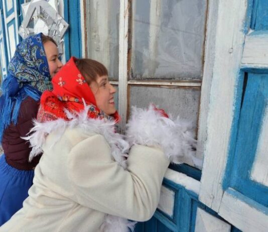 Почему 24 ноября на Руси боялись играть свадьбы и как гадали на женихов с помощью чеснока