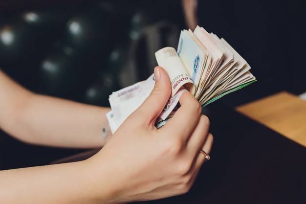 
Скидки для пенсионеров на распродаже 11.11: как не разориться на акциях                