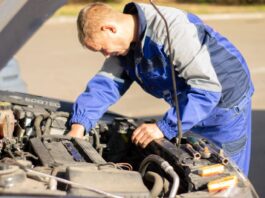 Специалист на колесах: услуги выездного мастера по ремонту автомобилей для удобства владельцев