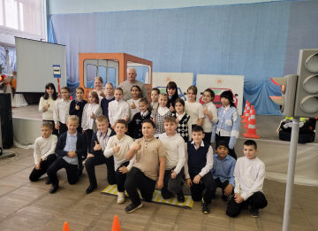 Ставропольские школьники изучают особенности зимней дороги с помощью мобильного комплекса «Лаборатории безопасности»