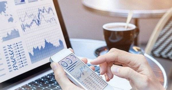 
Ушли в сеть? Россияне нашли способ выгодно покупать фены, утюги и чайники                