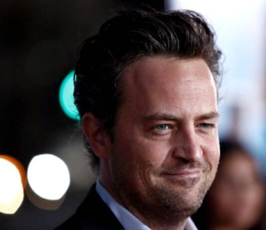 Воспоминания о Мэттью Перри: прощание «друзей» с неизменным Чендлером