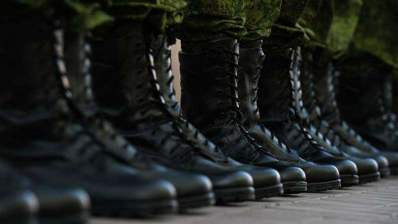 
Всероссийский день призывника 15 ноября 2023 года: как красиво поздравить с этим праздником                