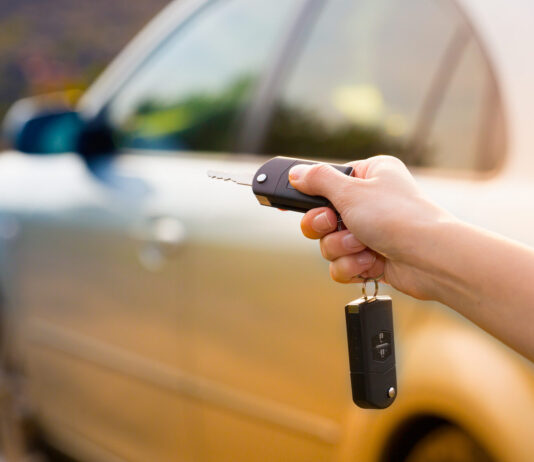 Автосигнализация с обратной связью: особенности и преимущества использования