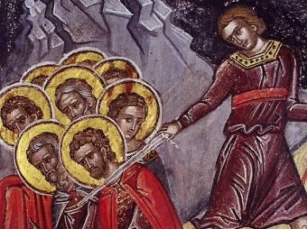 
Какой церковный праздник отмечают верующие 5 января 2024 года                