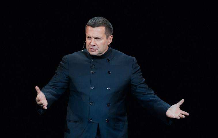 Карьера и восемь детей Владимира Соловьева: страсти жизни популярного телеведущего