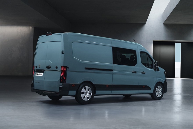 Nissan Interstar сменил поколение следом за Renault Master