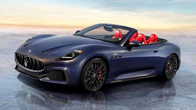 Новый Maserati GranCabrio: на 100 кг тяжелее купе и пока только с бензиновым мотором