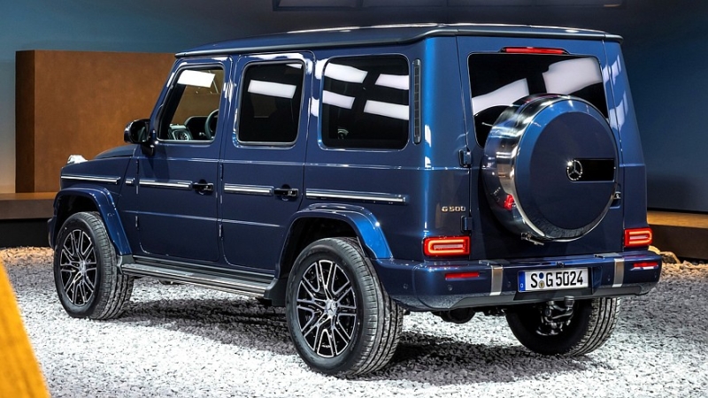 Обновлённый Mercedes-Benz G-Class: девальвация индекса G 500 и «прозрачный» капот