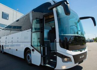 Почему стоит приобретать туристический автобус