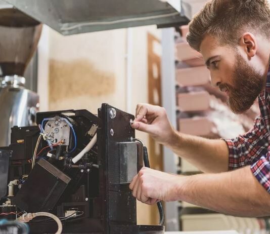 Ремонт кофемашин Dolce Gusto: основные поломки, этапы ремонта и советы по профилактике