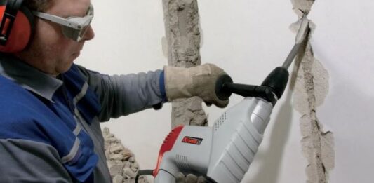 Штробление стен: определение, назначение и этапы выполнения