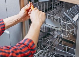 В каких случаях требуется ремонт посудомоечной машины