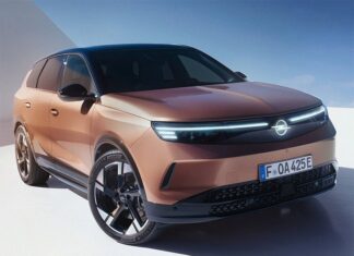 В новом поколении Opel Grandland обзавелся электромотором