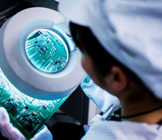 Как китайские автопроизводители меняют правила игры: инновации, технологии и дизайн.