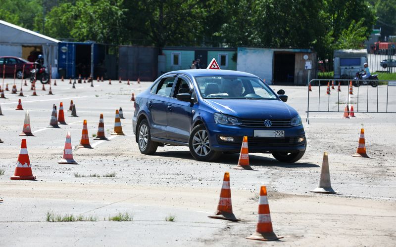 Внутренний экзамен в автошколе в 2024 году. Из чего состоит и как пройти