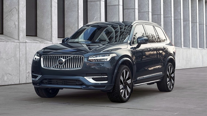 Два флагмана лучше, чем один: Volvo засветила обновлённый XC90 перед скорой премьерой