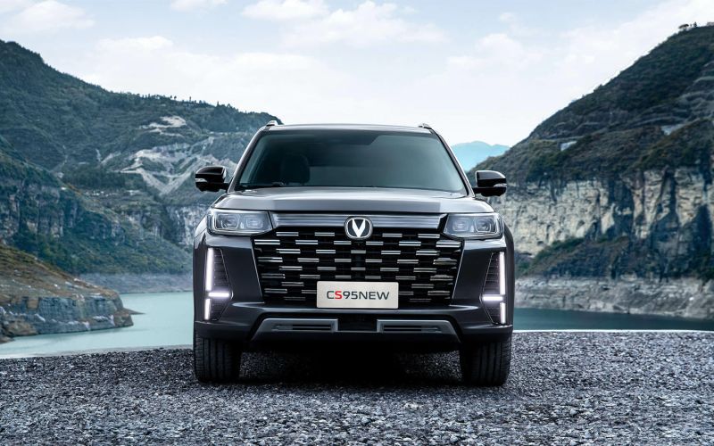 Changan CS95 New подешевел на фоне всеобщего подорожания