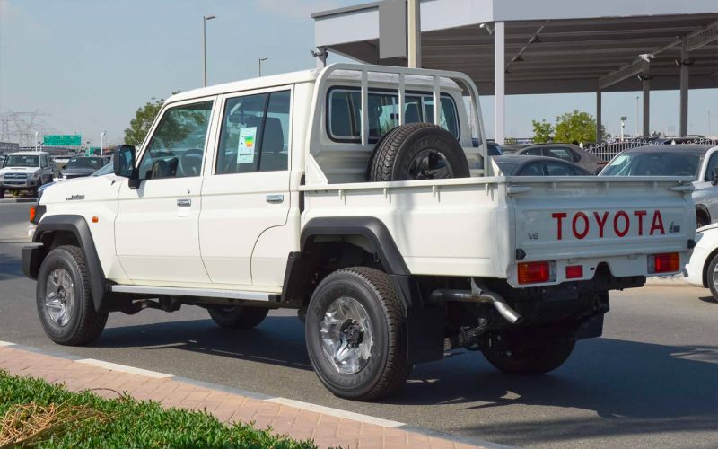 В Россию приехал необычный Toyota Land Cruiser. Это не совсем внедорожник