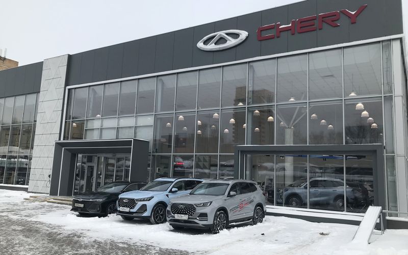 Обвал цен и запылившиеся остатки. Как мы покупали кроссовер Chery Tiggo 4