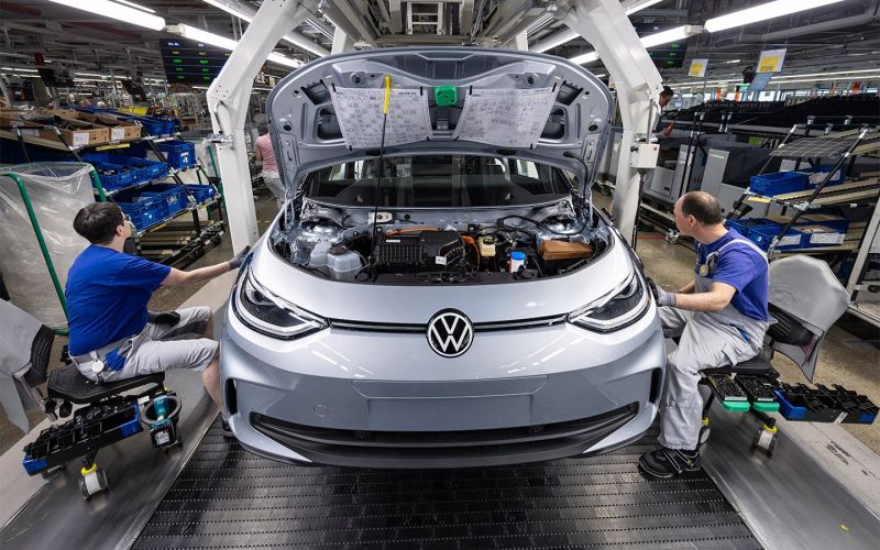 Volkswagen объявил о сокращении 35 тыс. сотрудников. Теперь официально