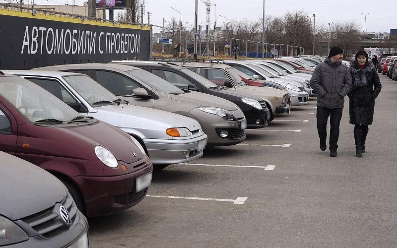 Сколько денег россияне потратили на машины с пробегом. Сумма поразит