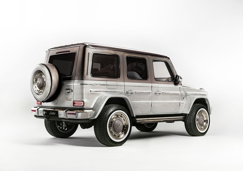 Царский трёхосный Mercedes-Benz G-класса от Carlex Design: трон, ковры и золото