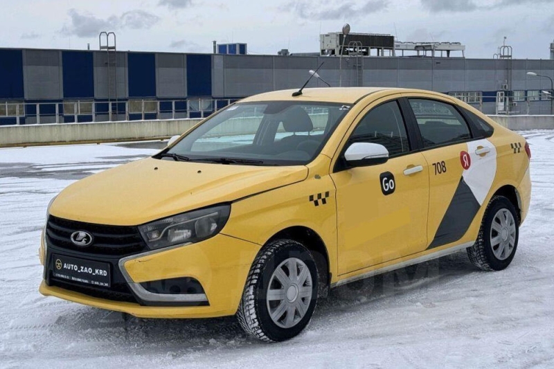 Таксисты призвали проверить АВТОВАЗ за высокие цены на Lada