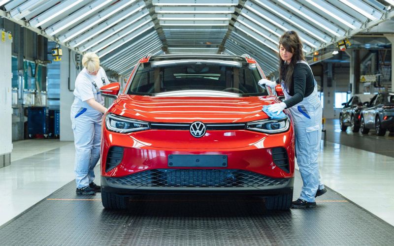 Volkswagen анонсировал 11 новинок. Отдельное спасибо за ДВС