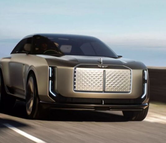Bentley показал, как будет выглядеть его первый электромобиль (похож на «китайца»)