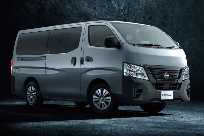 «Долгожитель» Nissan Caravan подвергся легкому обновлению