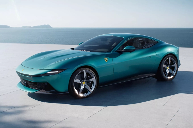 Ferrari выпустила новое купе грантуризмо