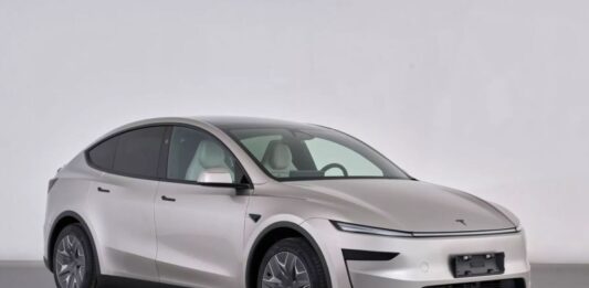 Гамму Tesla Model Y пополнят удлиненной версией