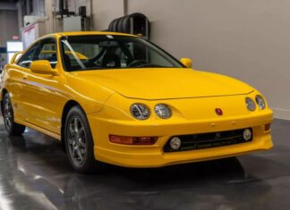 Honda Integra из 1990-х превратилась в объект коллекционирования