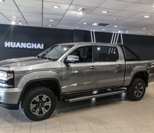 Привет из Даньдуна. «Обухов» все-таки начал продажи огромного пикапа Huanghai N7 за 4 миллиона