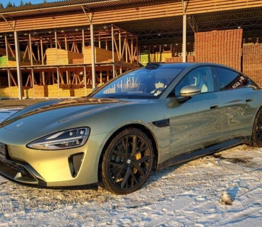 Стало известно, сколько модных электромобилей Xiaomi продали «серые» дилеры