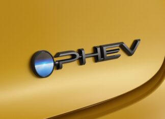 Toyota выпустила новую спецверсию Приуса