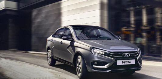 АвтоВАЗ отреагировал на сообщения о блокировке руля у Lada Vesta