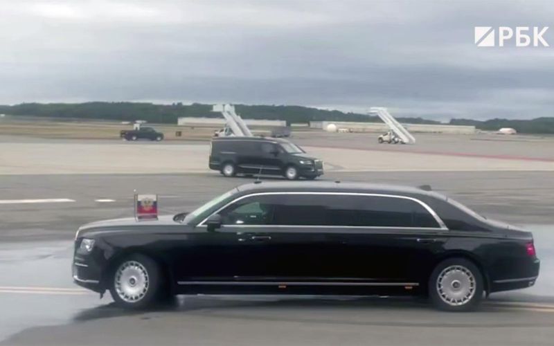 Путина встретил на Аляске кортеж из моделей Aurus. Первые подробности