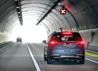 6 самых опасных отзывов машин в России за 2025 год. Они могут загореться