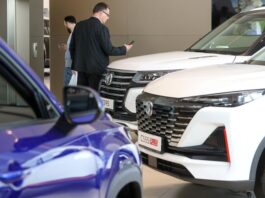 Рост в четыре раза. Сколько сейчас в России дилеров китайских автомобилей