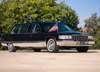 От карет до бронекабриолетов. Вот как менялись автомобили президентов США