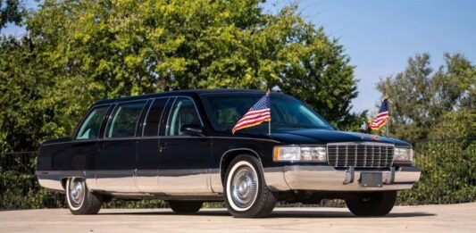 От карет до бронекабриолетов. Вот как менялись автомобили президентов США