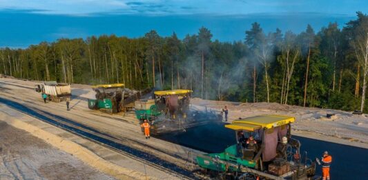 Правительство выделило ₽16,6 млрд на дороги. Где их отремонтируют