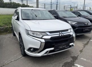 Подержанный, но без пробега. Как мы покупали Mitsubishi Outlander из КНР