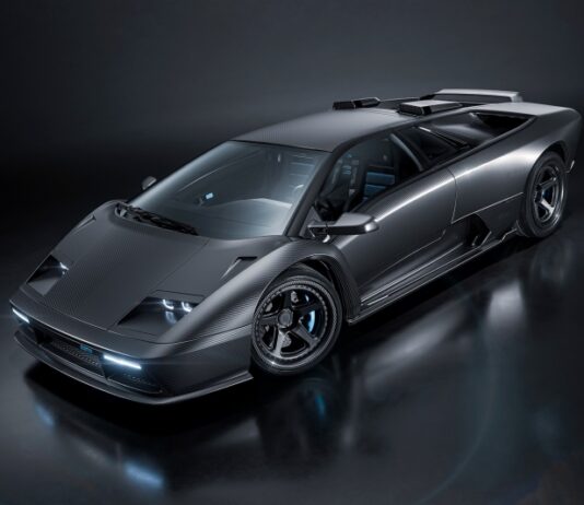 Eccentrica V12 Pacchetto Titano: трековая версия рестомода на базе Lamborghini Diablo