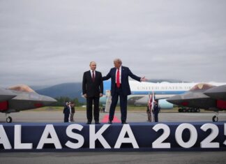 Путин и Трамп начали переговоры в лимузине The Beast