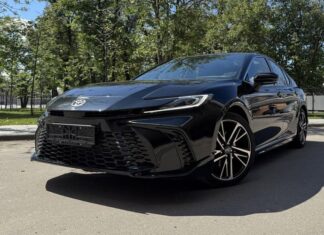 Прощай, 3 и 5. Мы поездили на новой Toyota Camry из КНР и очень удивились