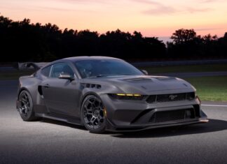 Ford Mustang GTD Liquid Carbon: облегчённая версия самого быстрого в истории пони-кара